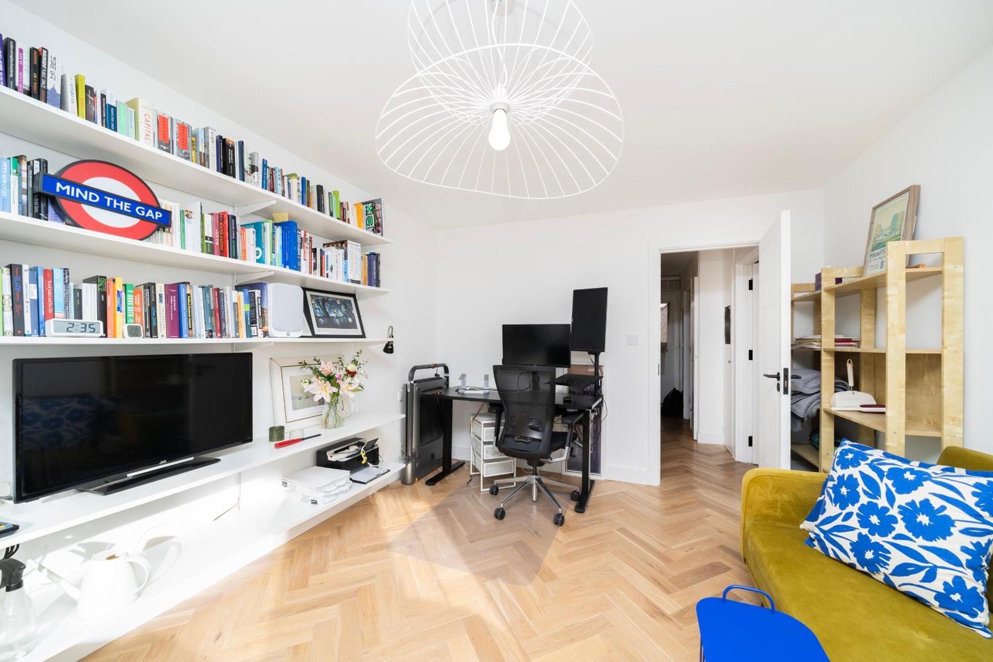 Alloggio in famiglia Cozy Double Bedroom At Earlsferry Way Shared Flat