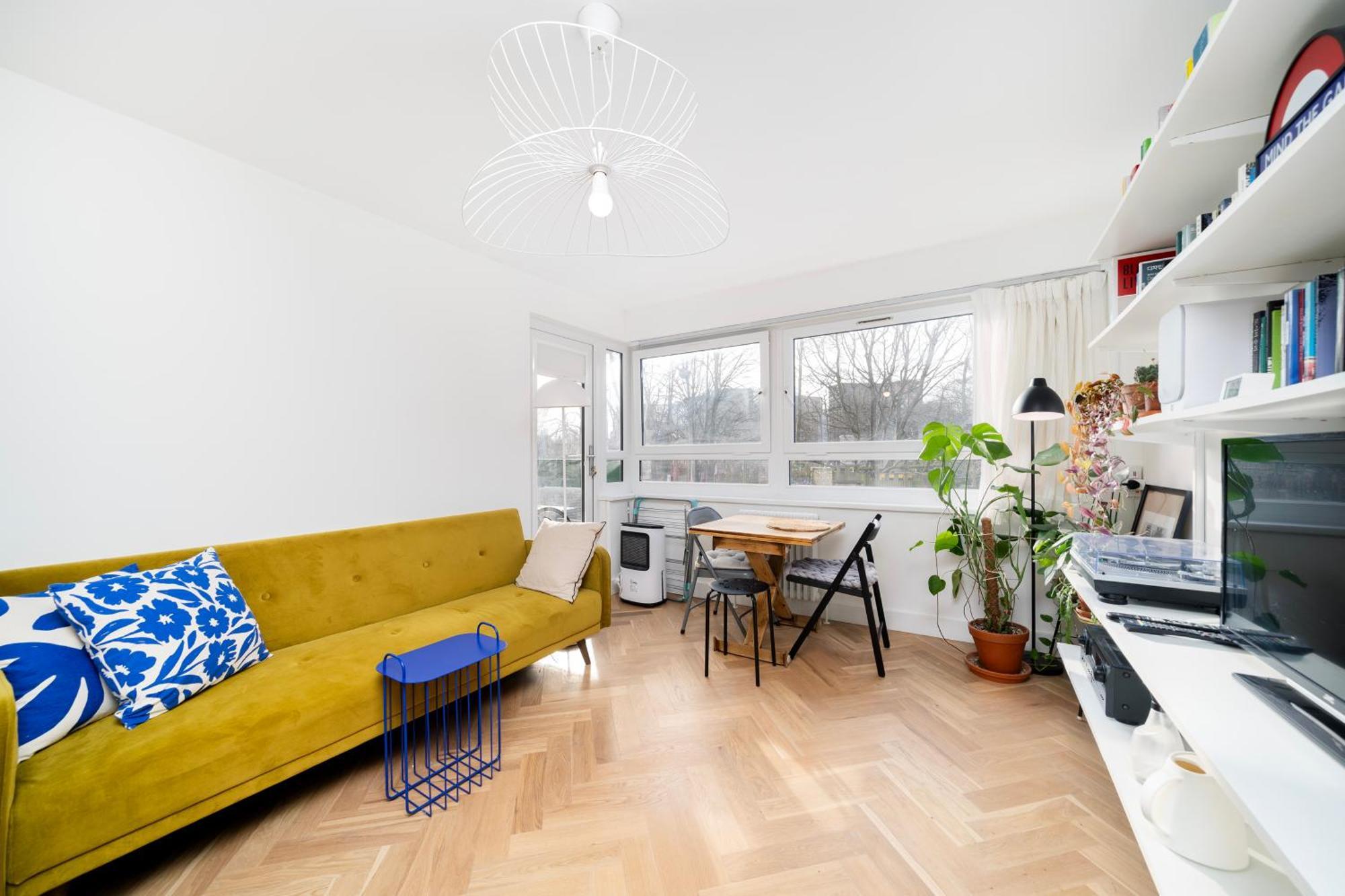 Cozy Double Bedroom At Earlsferry Way Shared Flat Alloggio in famiglia Londra